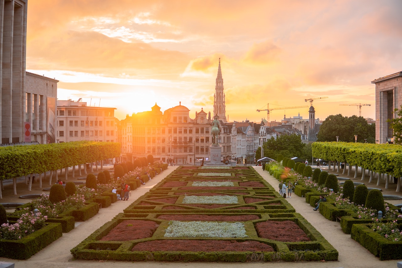 all hangouts in Brussels
