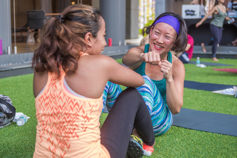 sweatbuddy workout sit up high five